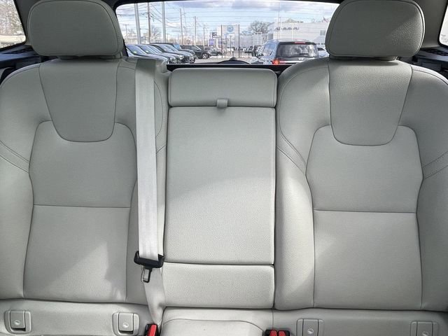 Used 2023 Volvo XC60 B5 Core AWD/4WD image 20