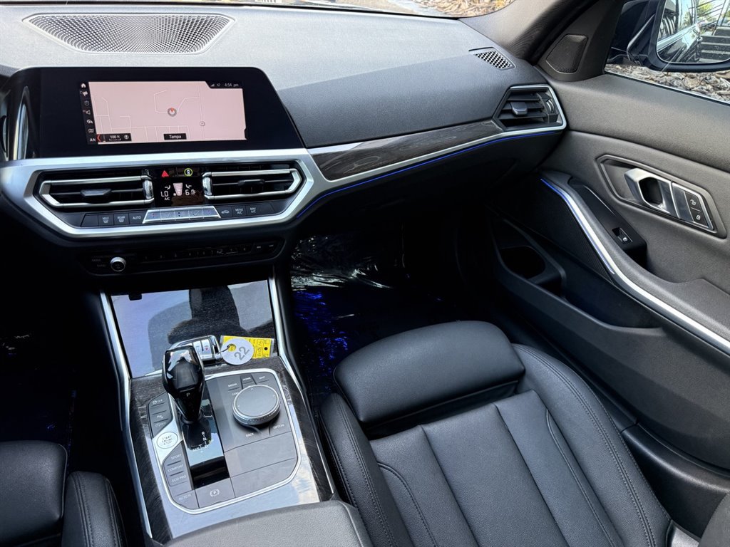 Used 2020 BMW 330i Sedan w/ Driving Assistance Package RWD image 22