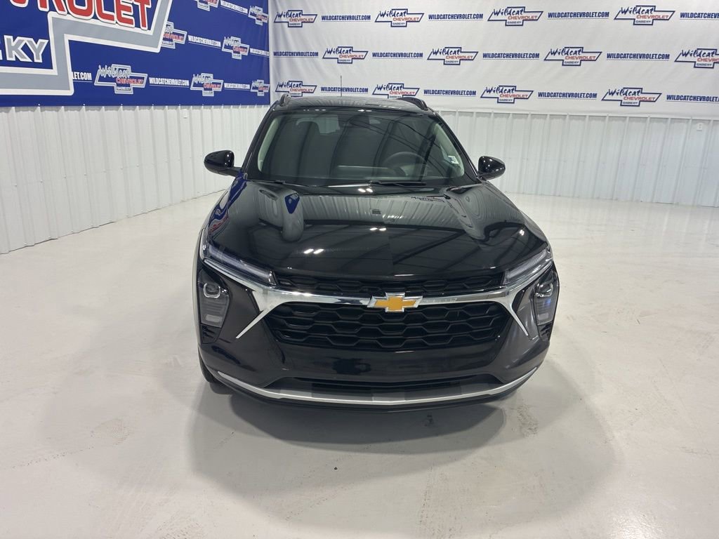 Used 2026 Chevrolet Trax LT FWD image 11