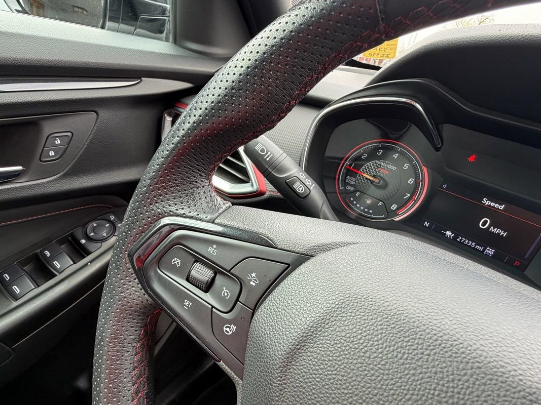 Used 2022 Chevrolet TrailBlazer RS w/ Technology Package image 32