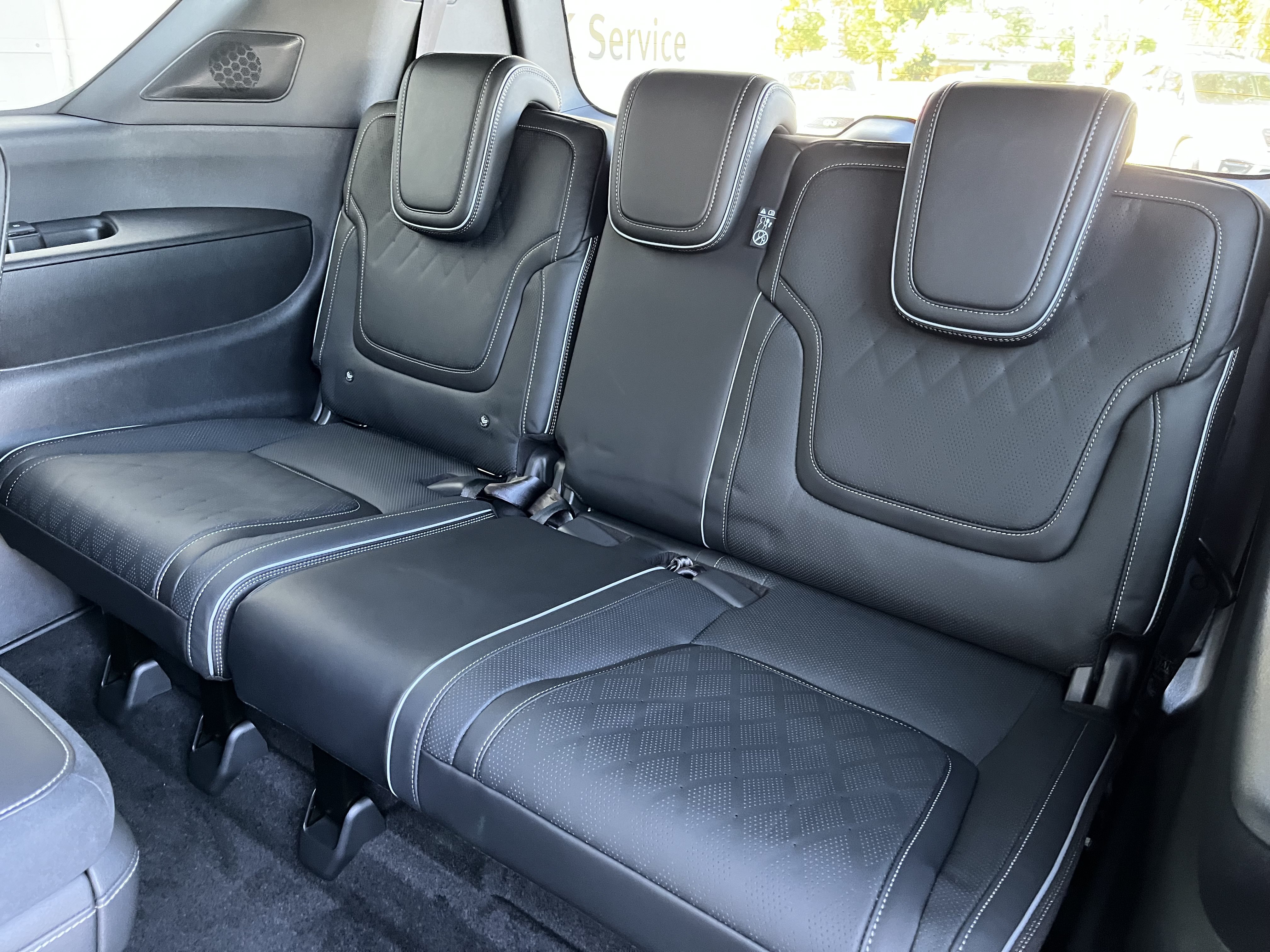 Certified 2026 INFINITI QX80 Autograph w/ Premium Cargo Package AWD/4WD image 15