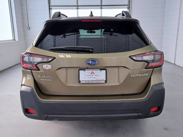 Used 2023 Subaru Outback Premium AWD/4WD image 7