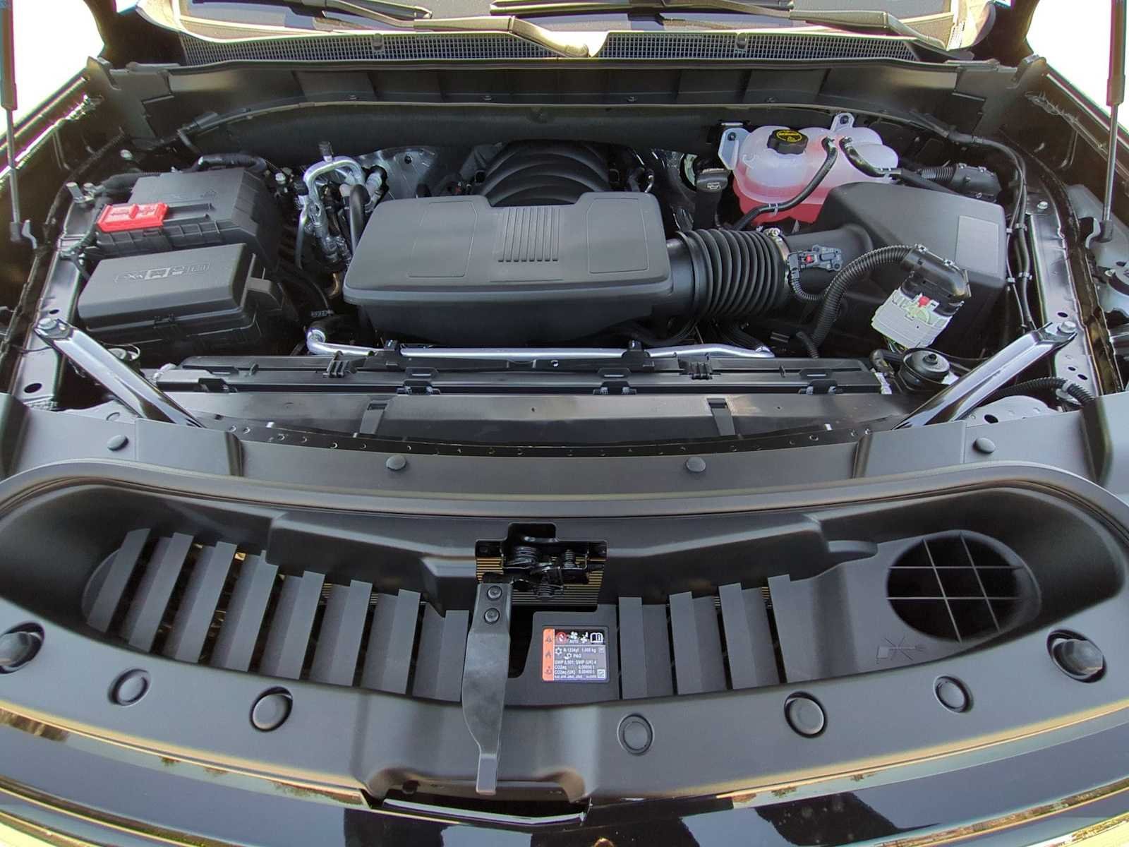 New 2026 Chevrolet Suburban LS RWD image 28