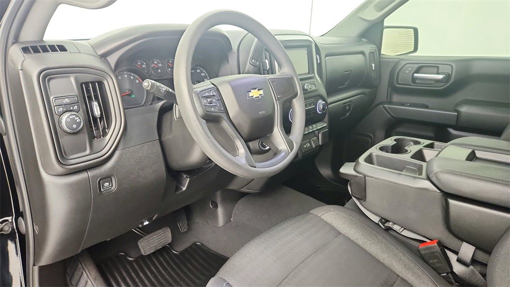 Used 2023 Chevrolet Silverado 1500 Custom image 14