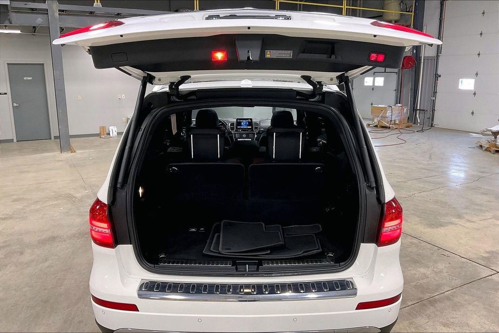 Used 2018 Mercedes-Benz GLS 450 4MATIC image 35