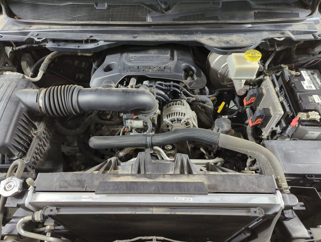 Used 2019 RAM 1500 Laramie image 17