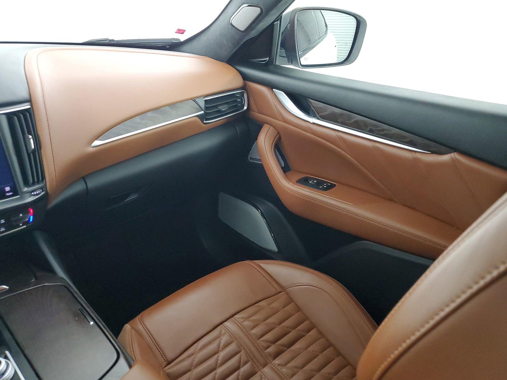 Used 2023 Maserati Levante Modena S image 48