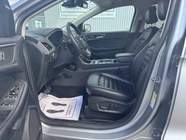 Used 2023 Ford Edge SEL image 13