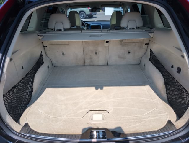 Used 2016 Volvo XC60 T5 Premier w/ Proximity Package AWD/4WD image 14
