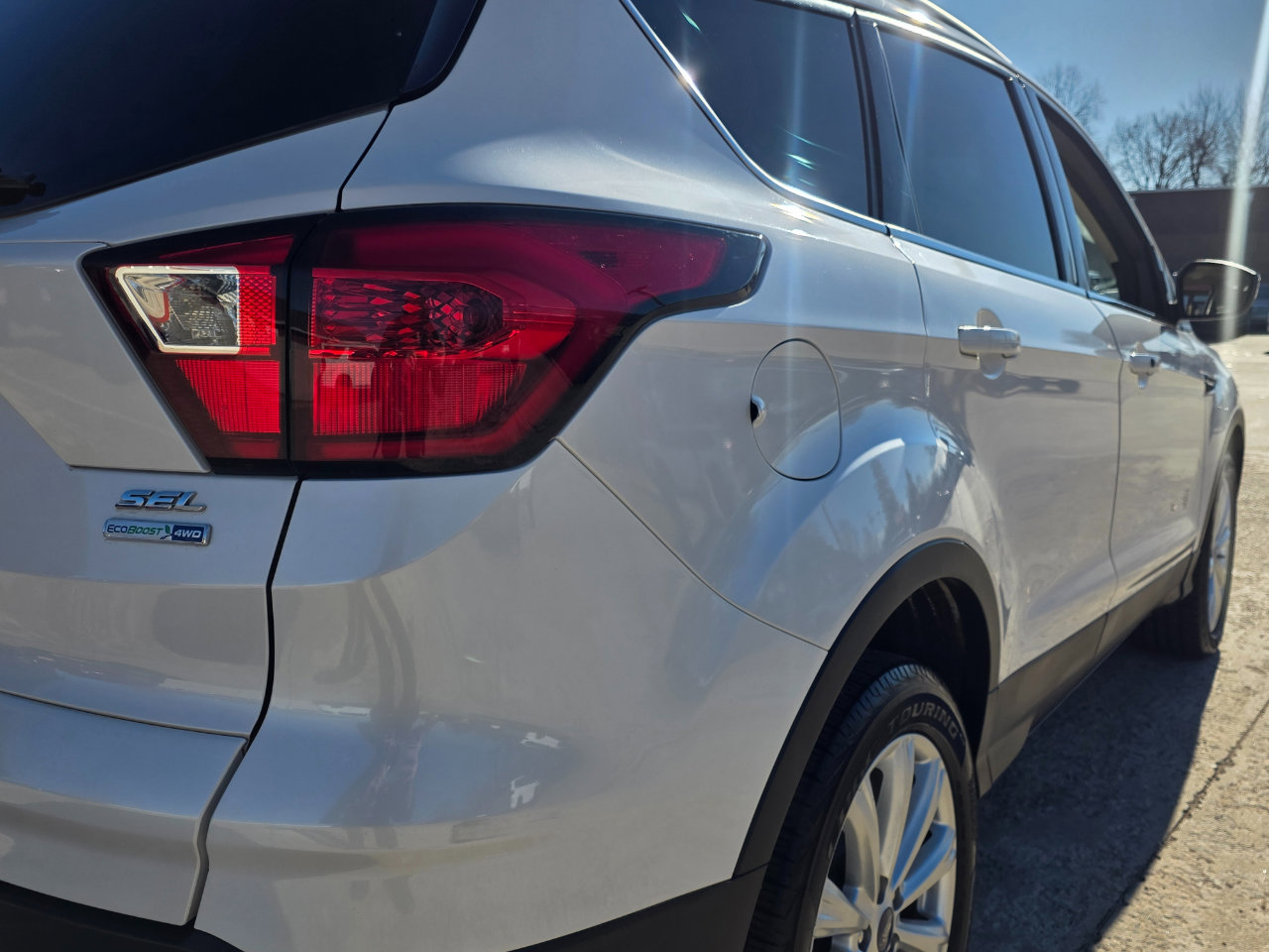 Used 2019 Ford Escape SEL image 20