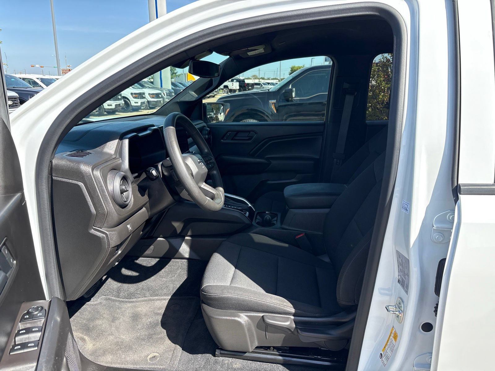 Used 2026 Chevrolet Colorado Trail Boss AWD/4WD image 15