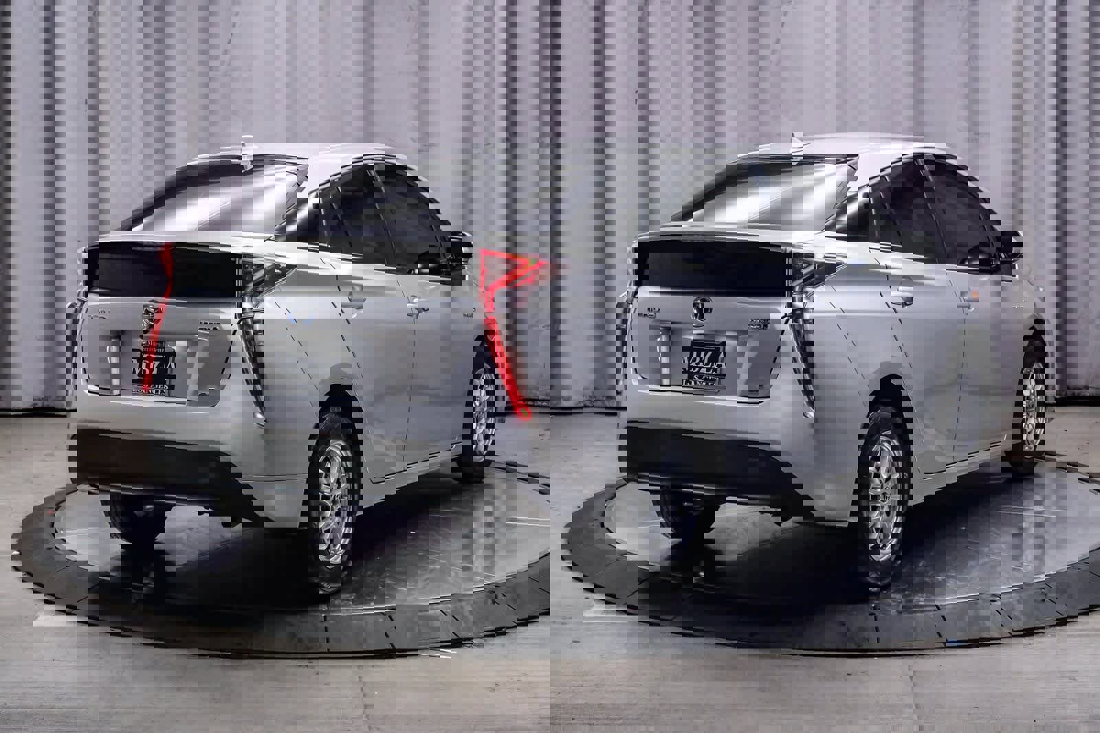 Used 2016 Toyota Prius Two image 4