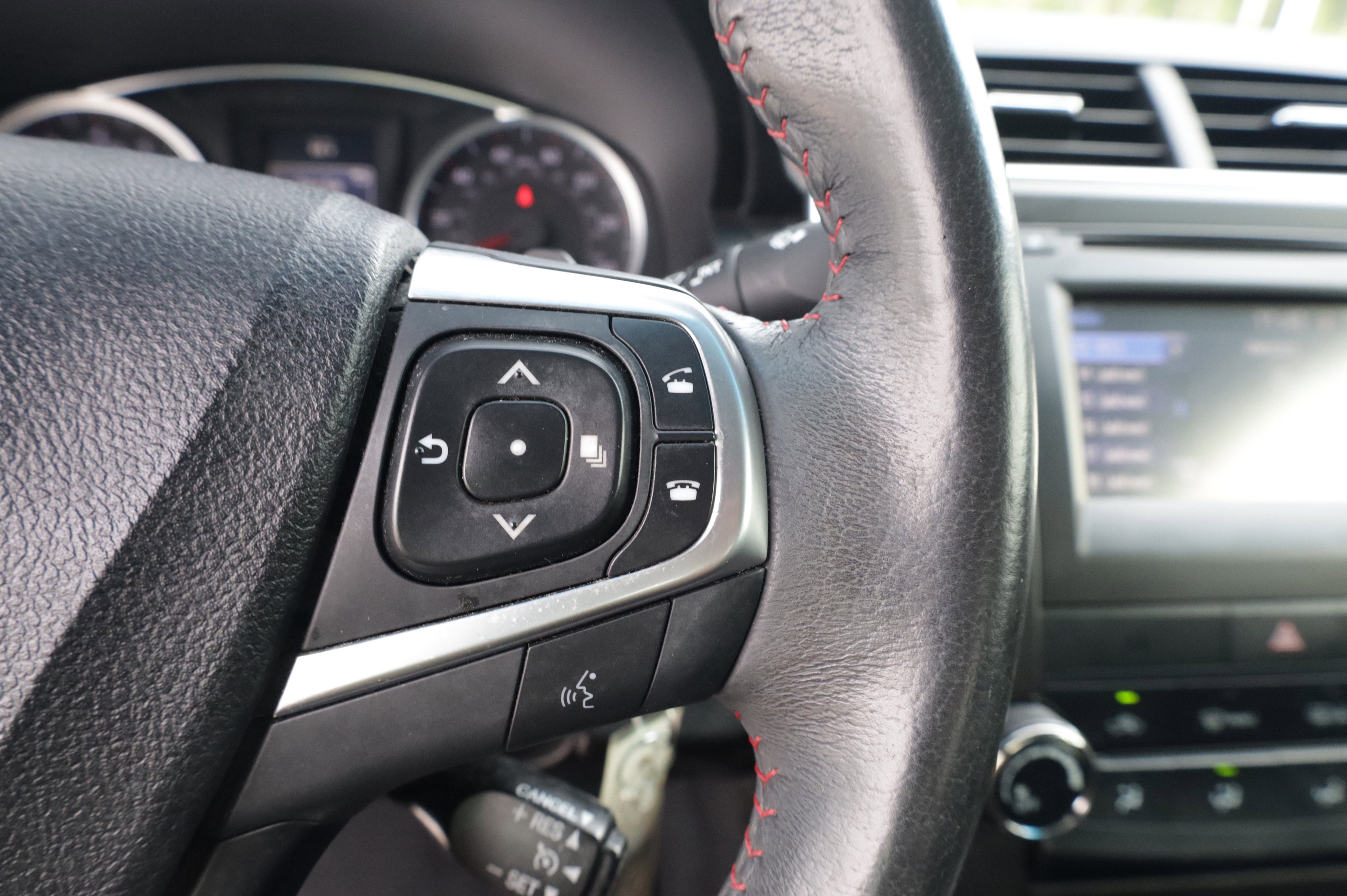 Used 2017 Toyota Camry SE FWD image 20