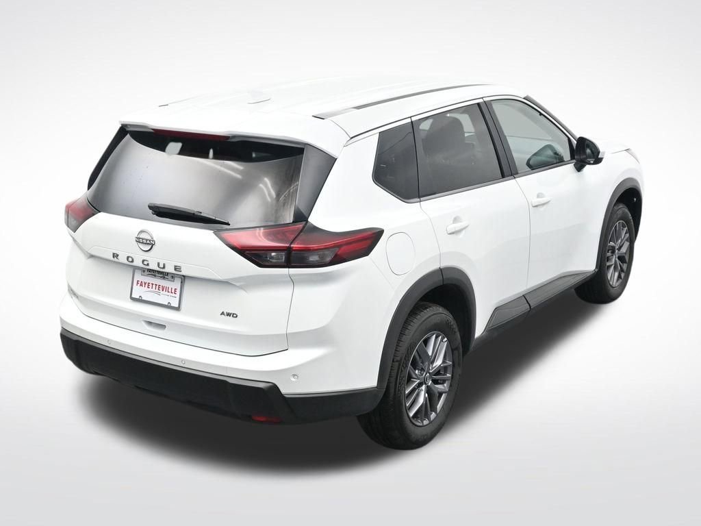 Used 2026 Nissan Rogue SV image 25