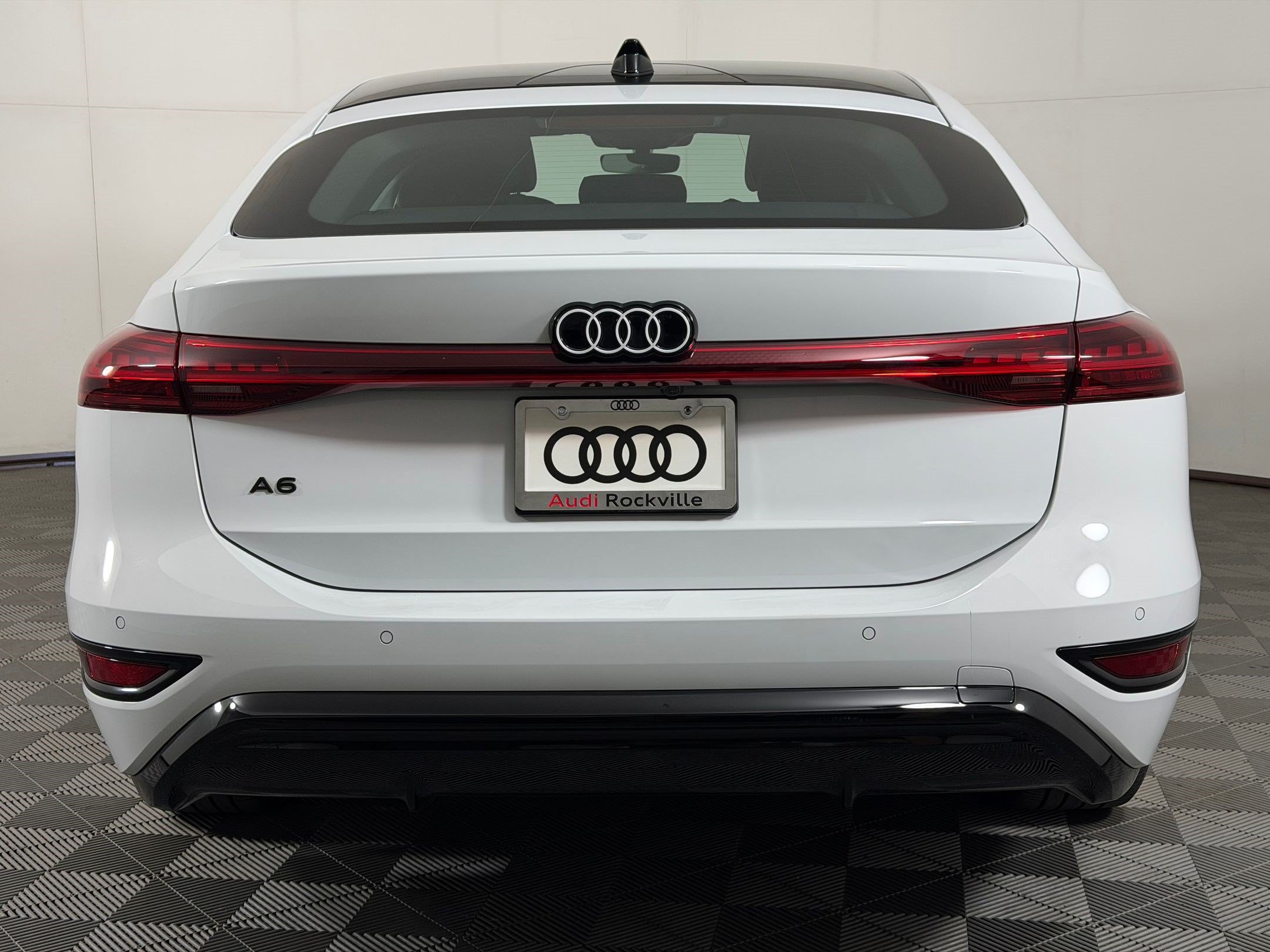 Certified 2025 Audi A6 e-tron Premium w/ Ultra Package RWD image 10
