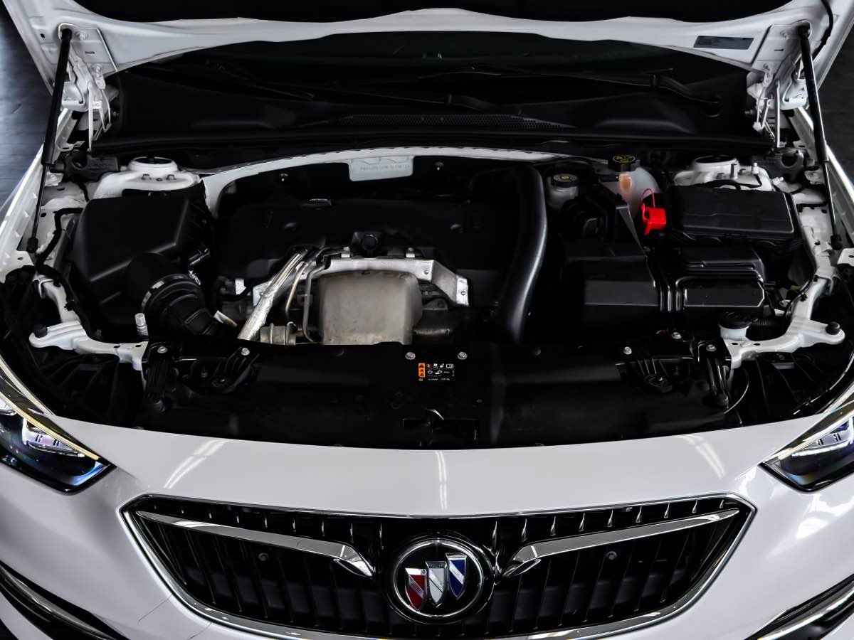 Used 2019 Buick Regal Essence w/ Driver Confidence Package I image 25