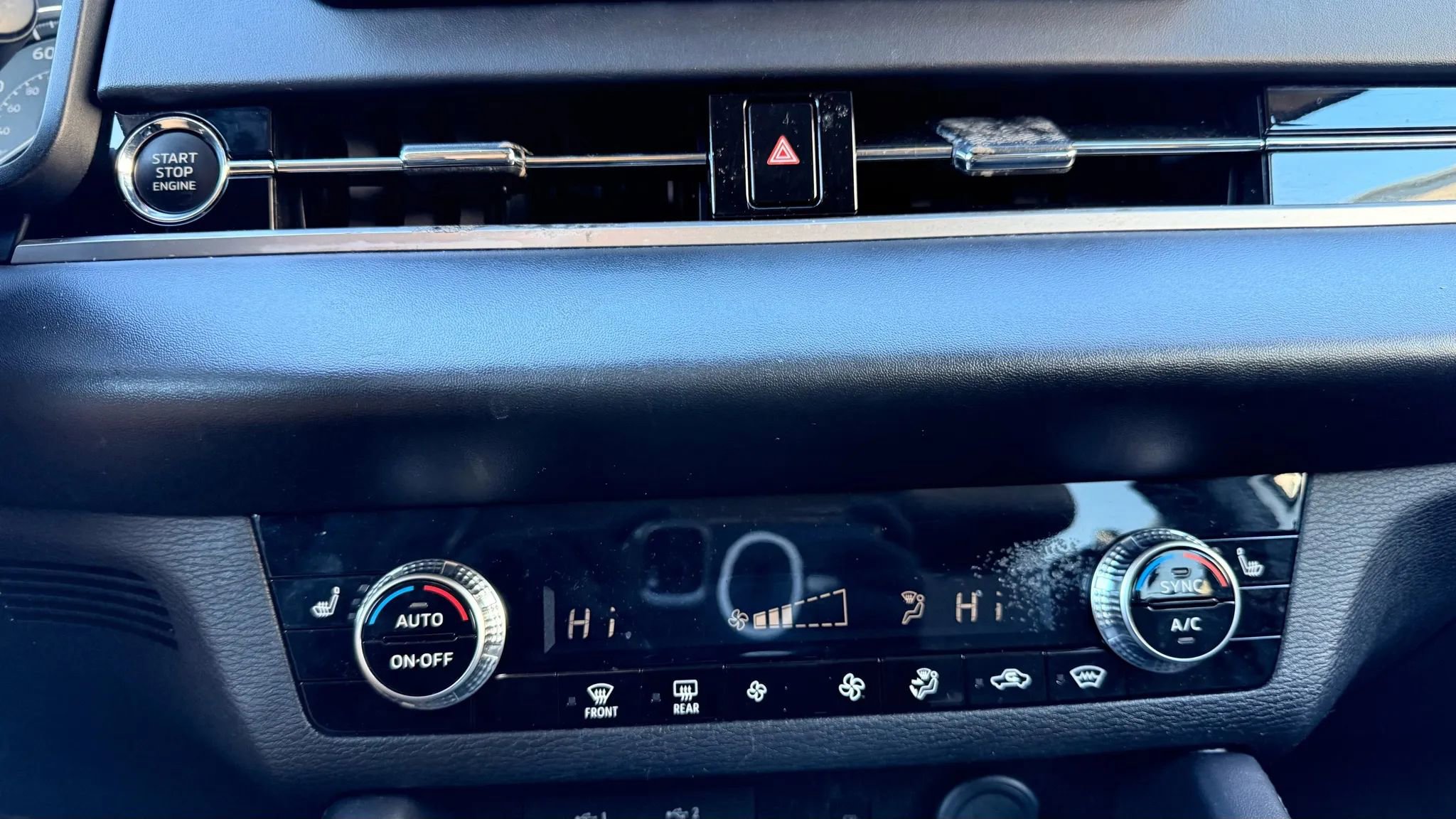 Used 2024 Mitsubishi Outlander Ralliart image 7