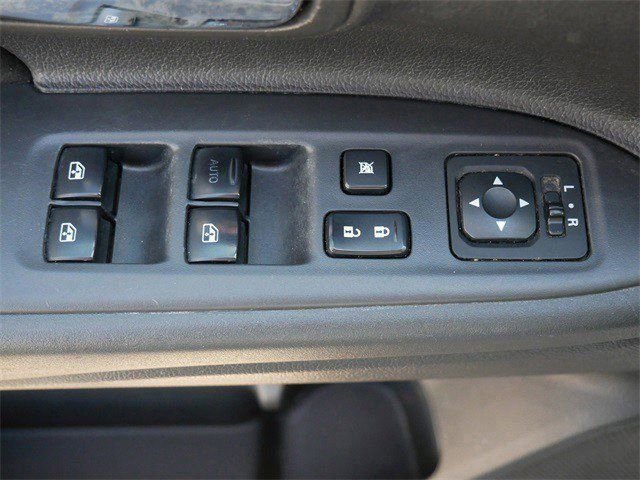 Used 2018 Mitsubishi Outlander SE image 18