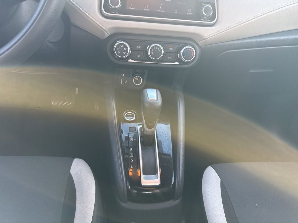 Used 2021 Nissan Versa SV image 14