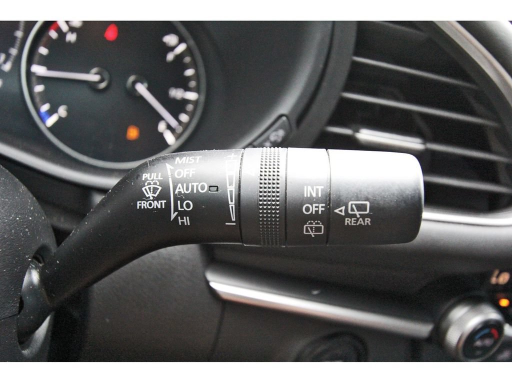 Used 2021 MAZDA MAZDA3 s FWD image 19