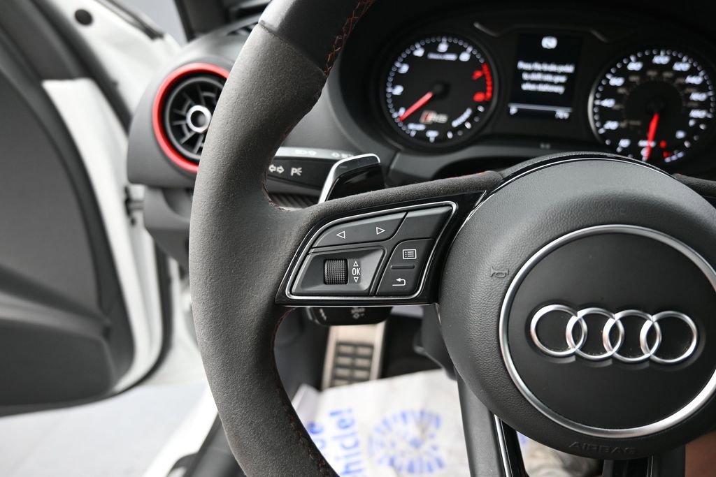 Used 2018 Audi RS 3 w/ Dynamic Package AWD/4WD image 35