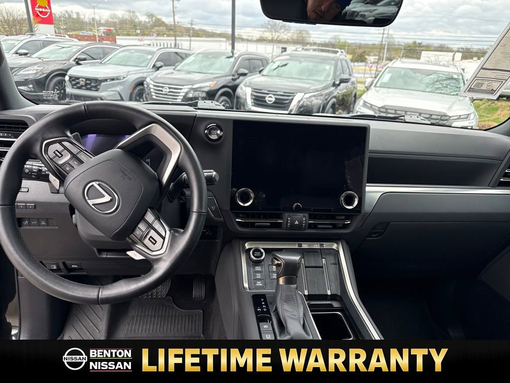 Used 2024 Lexus GX 550 550 Overtrail+ image 15
