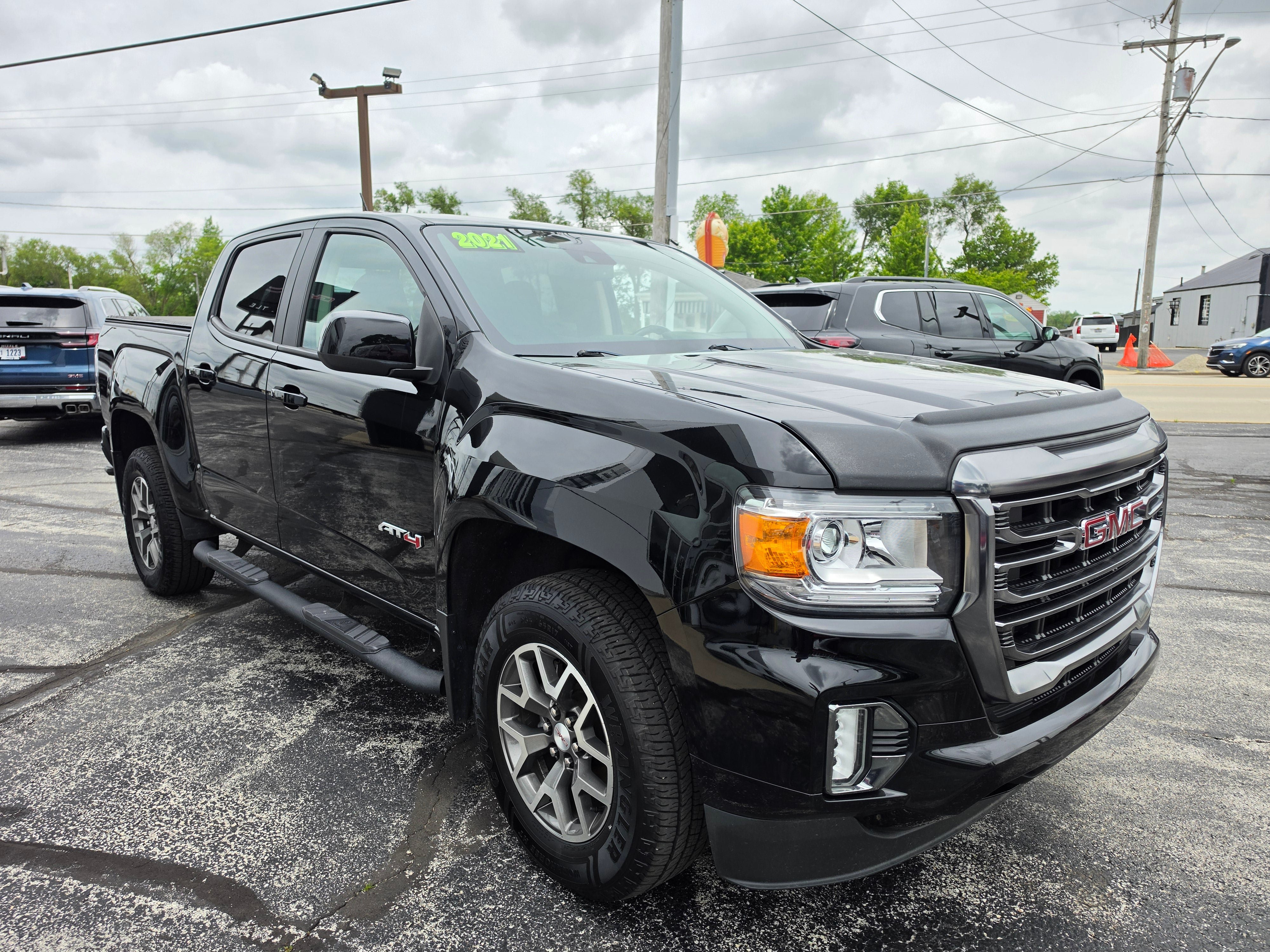Used 2021 GMC Canyon AT4 w/ Driver Alert Package AWD/4WD image 3