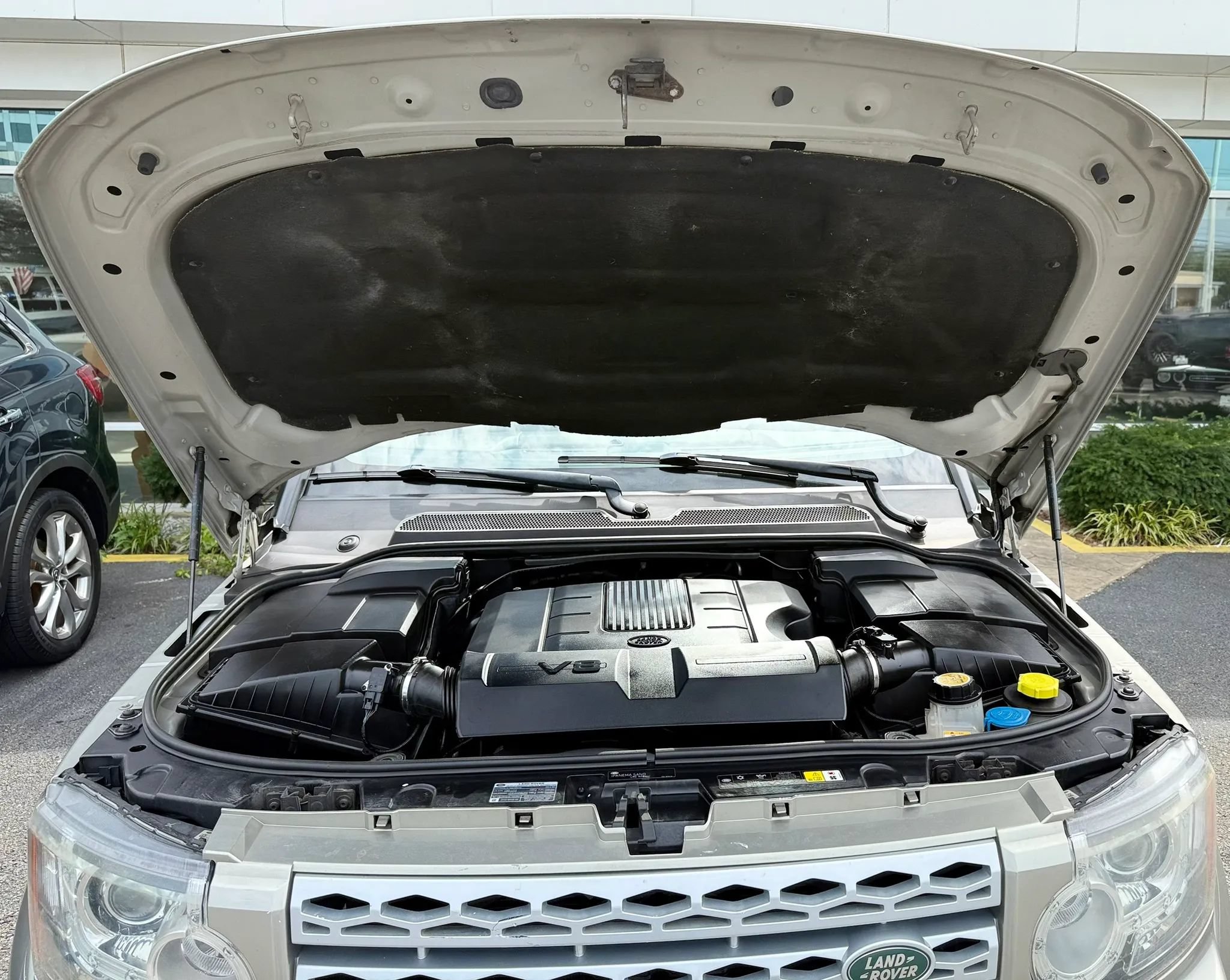 Used 2012 Land Rover LR4 HSE LUX AWD/4WD image 50