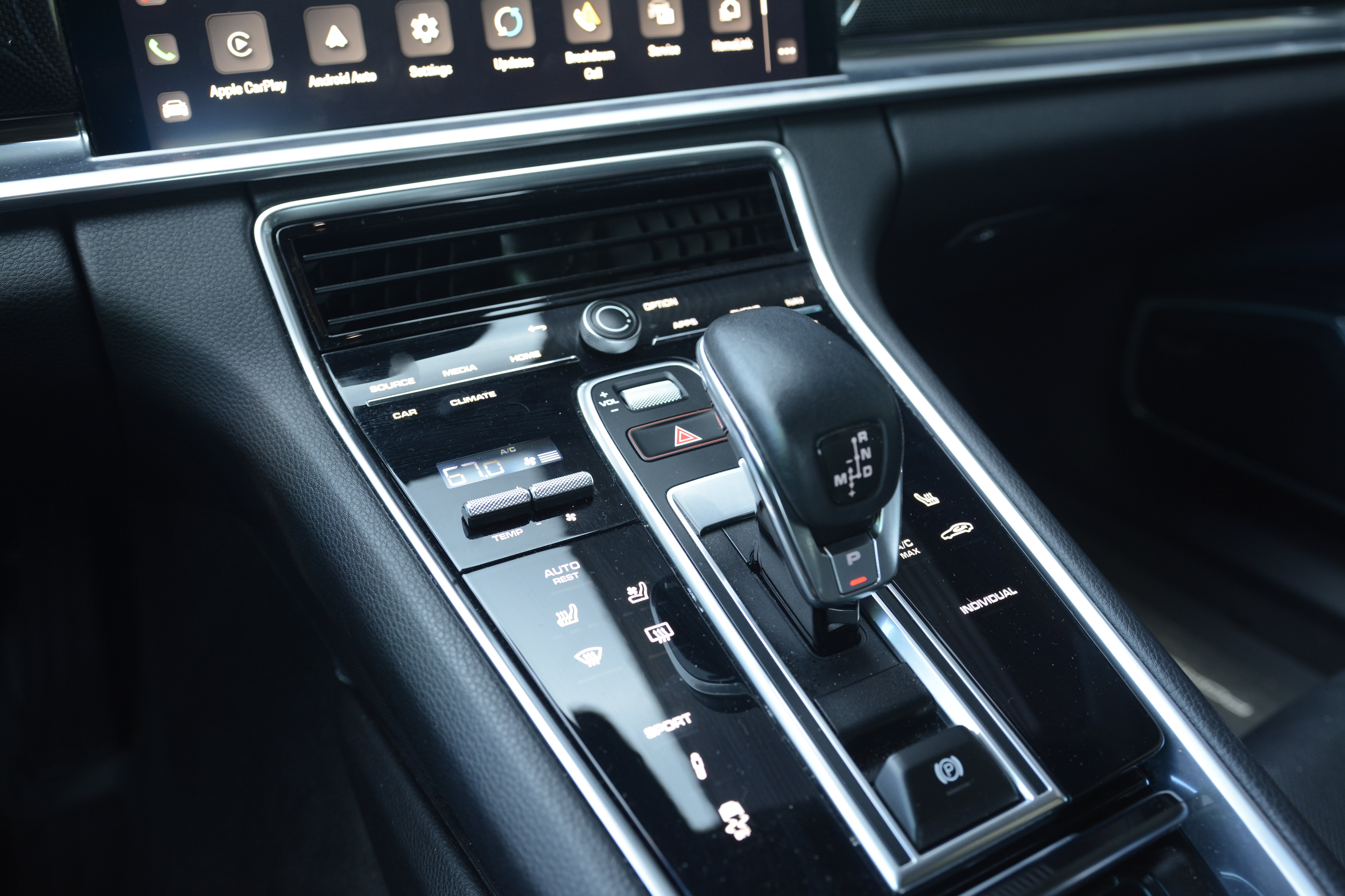 Certified 2023 Porsche Panamera Platinum Edition RWD image 23