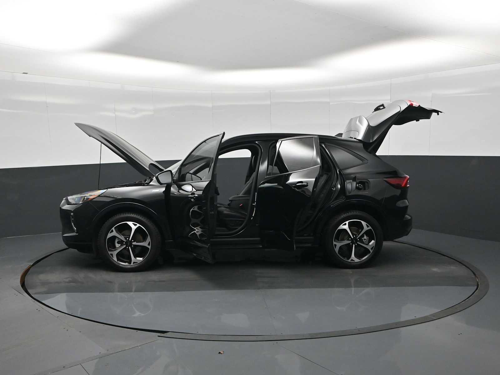 Used 2023 Ford Escape ST-Line Elite w/ Premium Technology Package AWD/4WD image 39