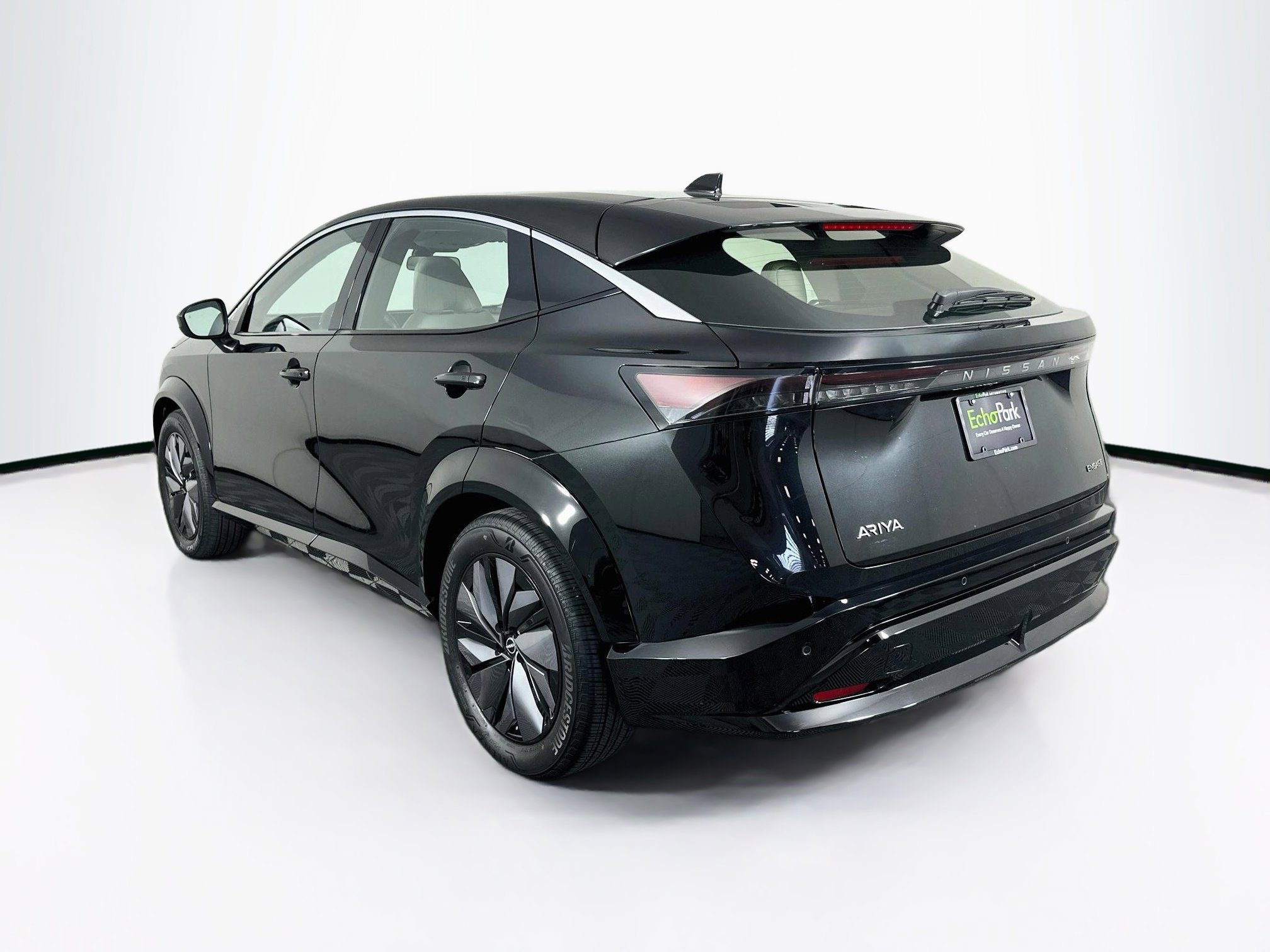 Used 2023 Nissan Ariya FWD image 5