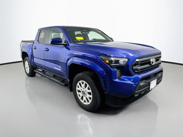 Used 2024 Toyota Tacoma SR5 AWD/4WD image 8
