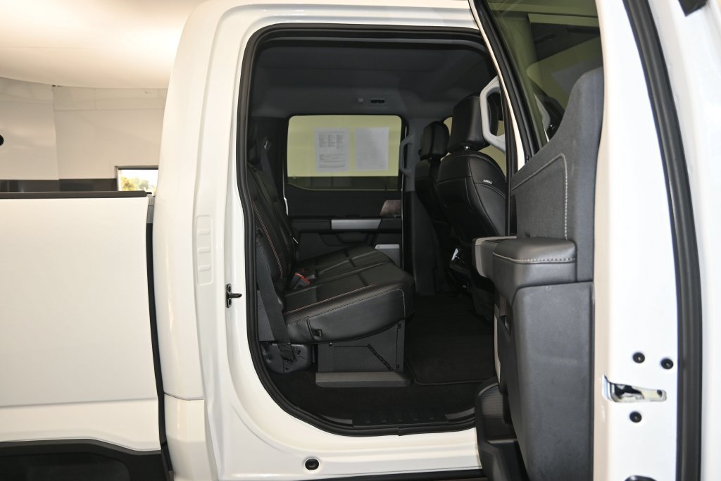Used 2024 Ford F250 Lariat w/ Sport Appearance Package AWD/4WD image 27
