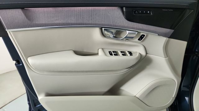 New 2026 Volvo XC90 T8 Ultra AWD/4WD image 9