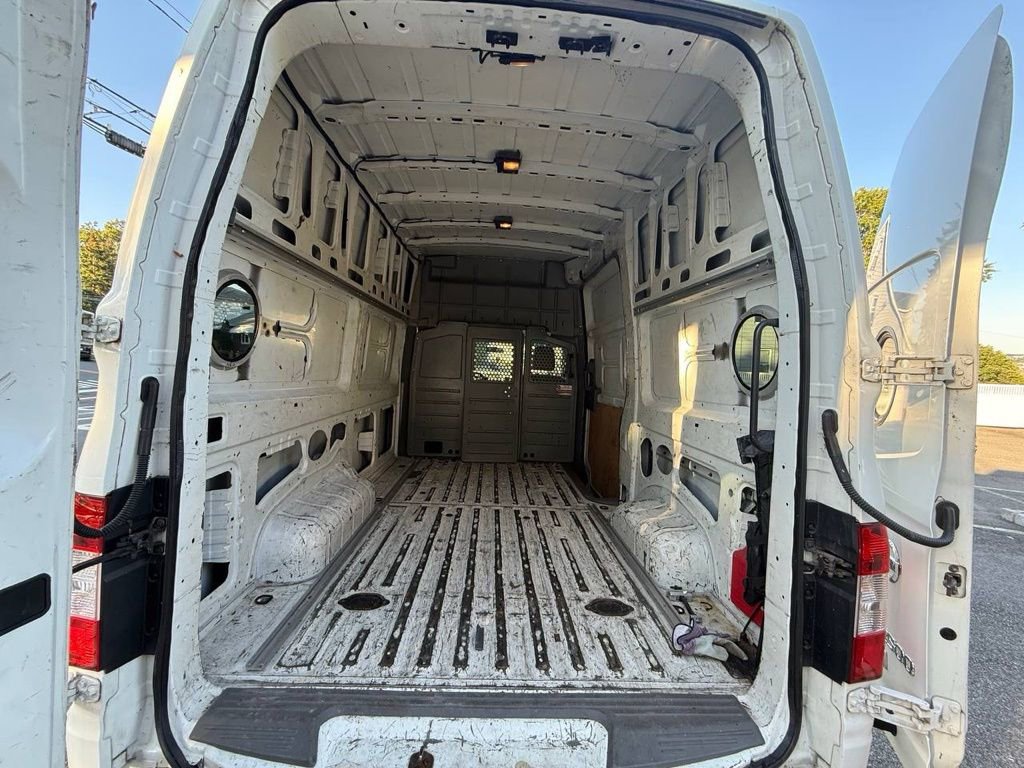 Used 2014 Nissan NV 2500 S image 13