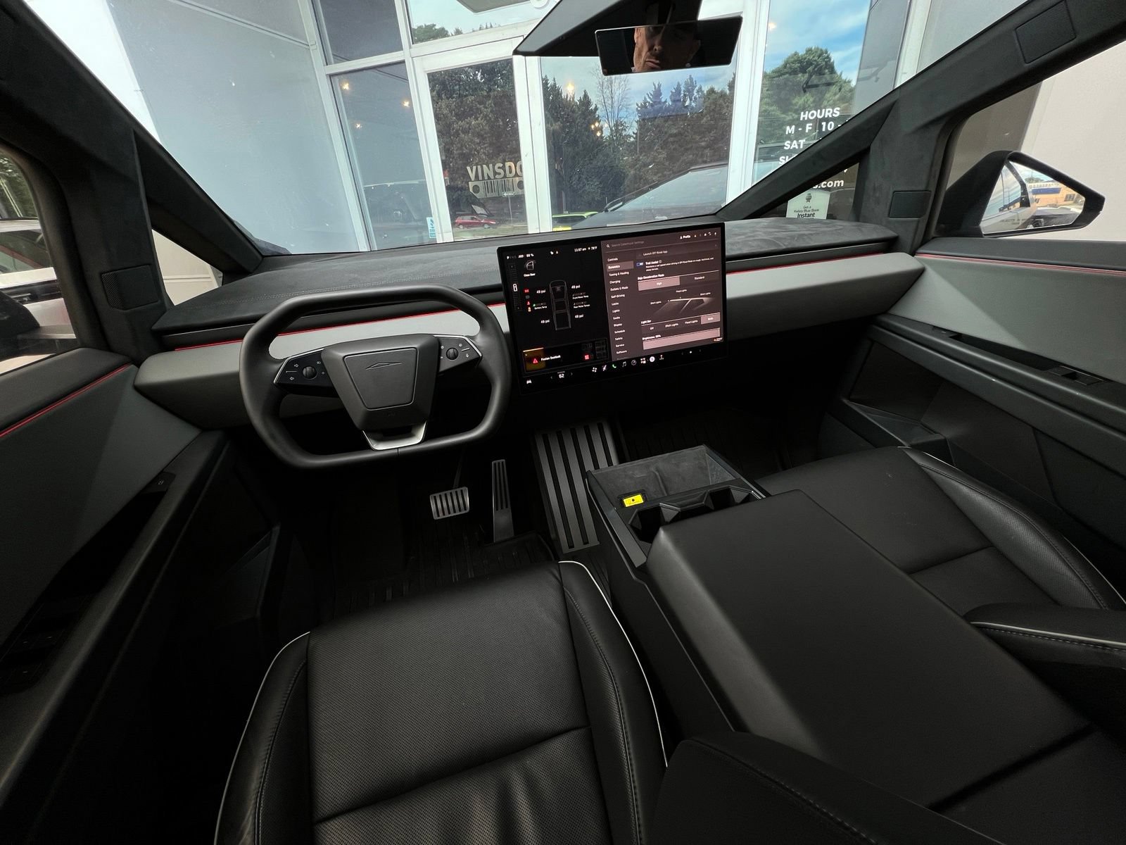 Used 2024 Tesla Cybertruck Cyberbeast AWD/4WD image 31