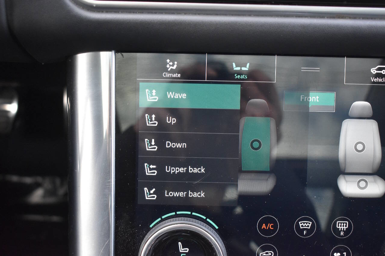 Used 2018 Land Rover Range Rover Sport HSE Dynamic image 28