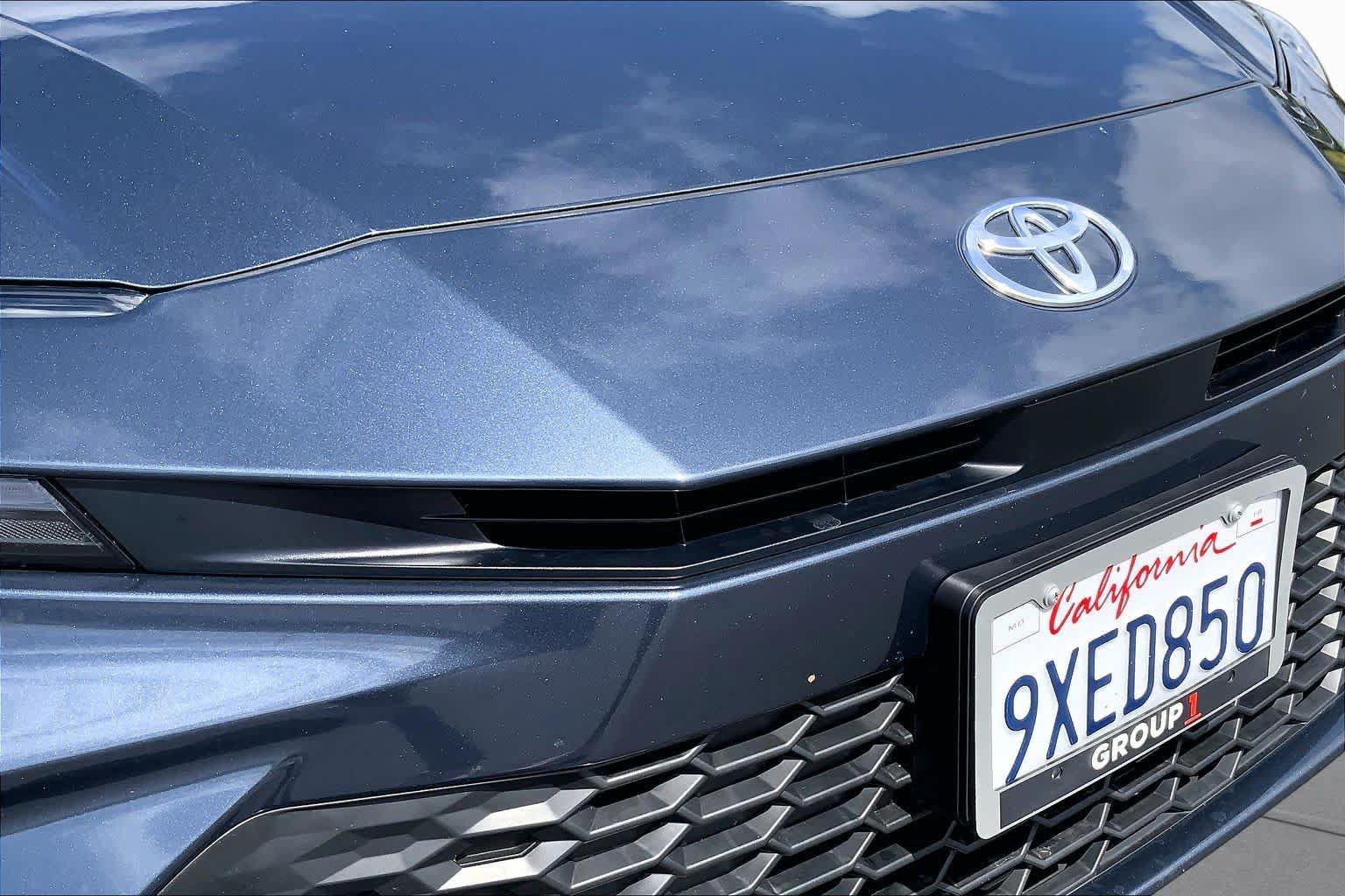 Used 2026 Toyota Camry SE FWD image 29