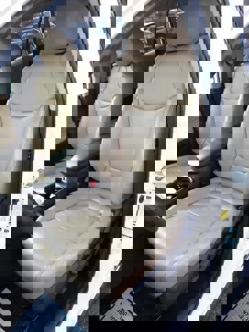 Used 2019 Toyota RAV4 LE w/ Carpet Mat Package AWD/4WD image 10