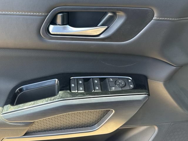 New 2026 Nissan Pathfinder SL FWD image 20