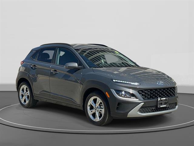Used 2023 Hyundai Kona SEL FWD image 3