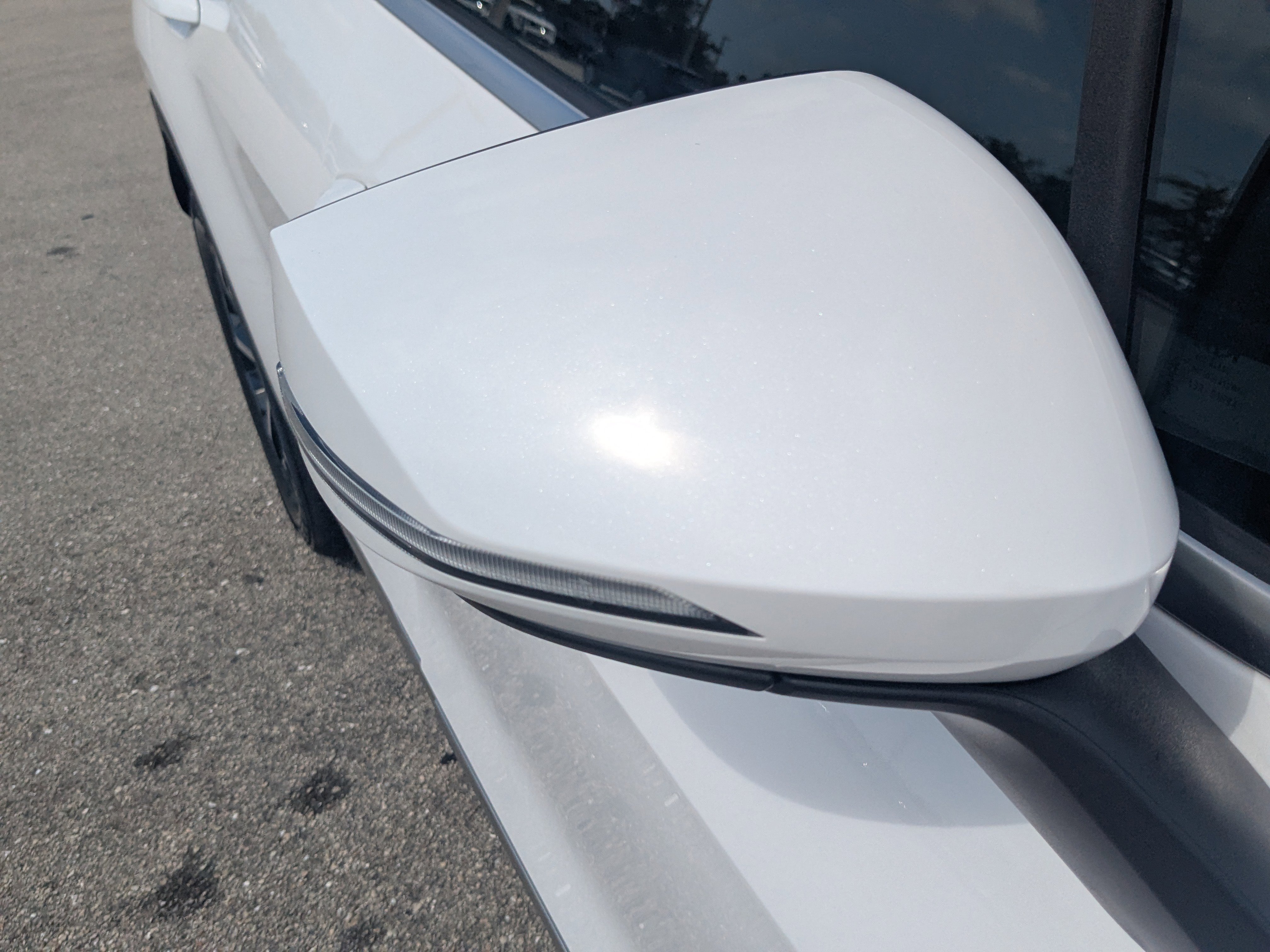 Certified 2025 Kia Sportage EX image 12