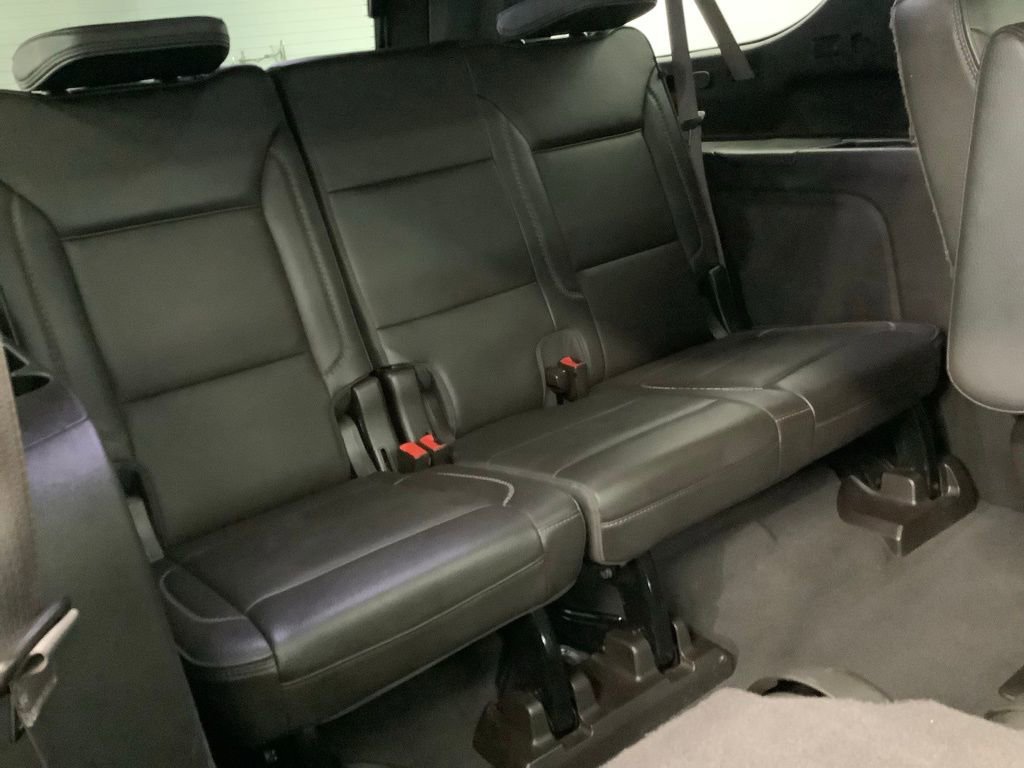 Used 2022 GMC Yukon XL Denali w/ Denali Premium Package AWD/4WD image 35