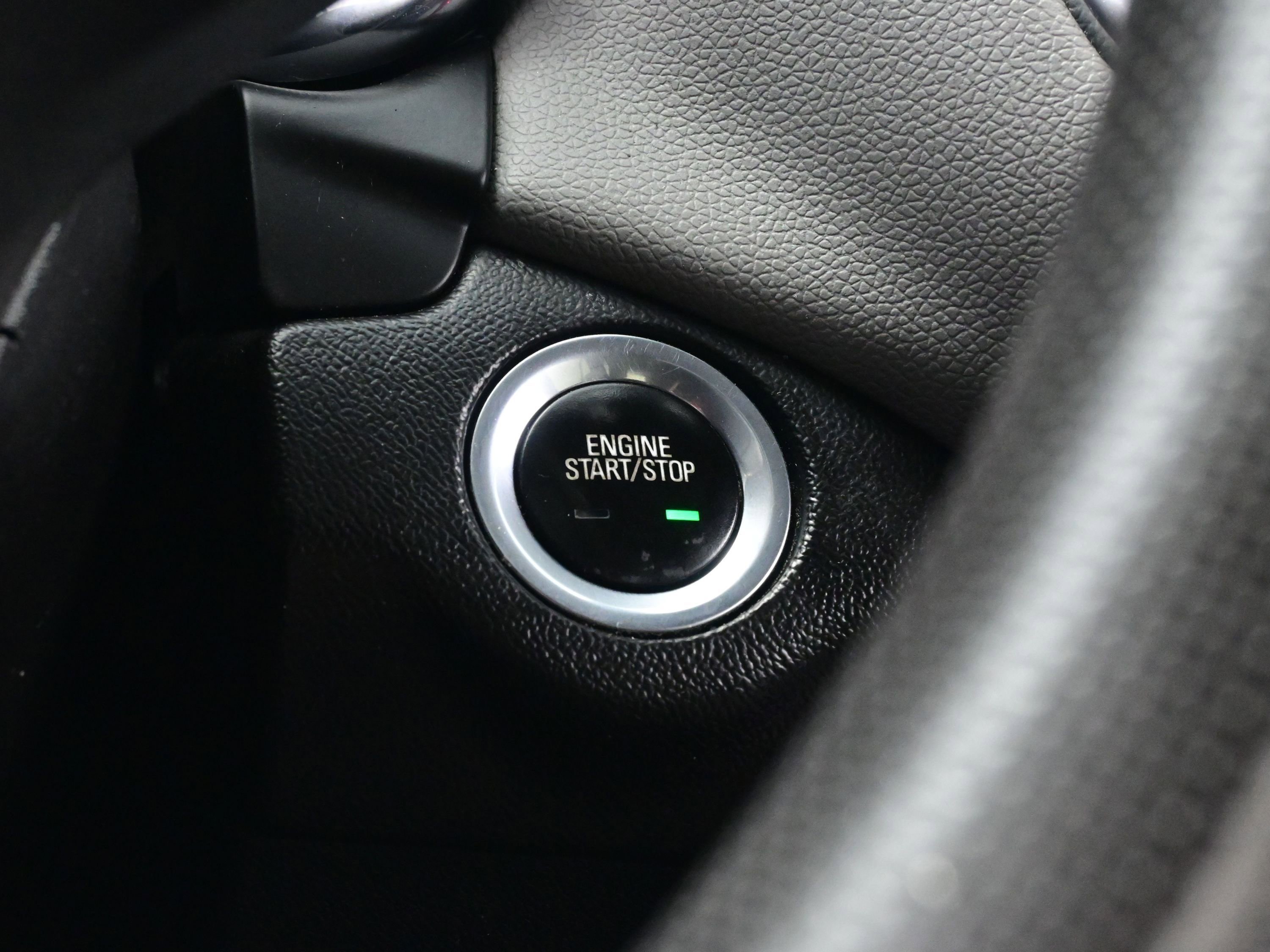 Used 2019 Chevrolet Equinox LS image 21