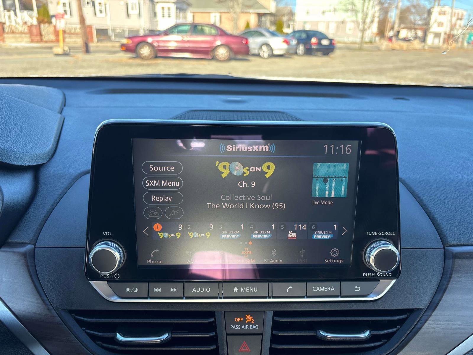 Used 2024 Nissan Altima 2.5 SV image 21