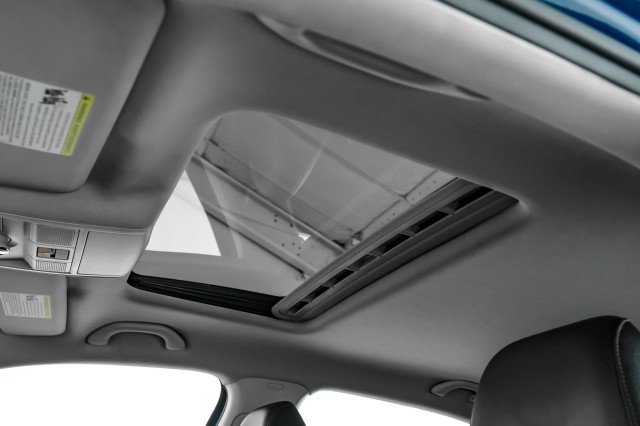 Used 2021 Volkswagen Passat 2.0T SE image 24