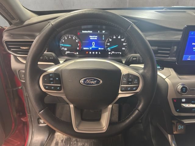 Used 2021 Ford Explorer XLT w/ Equipment Group 202A AWD/4WD image 25