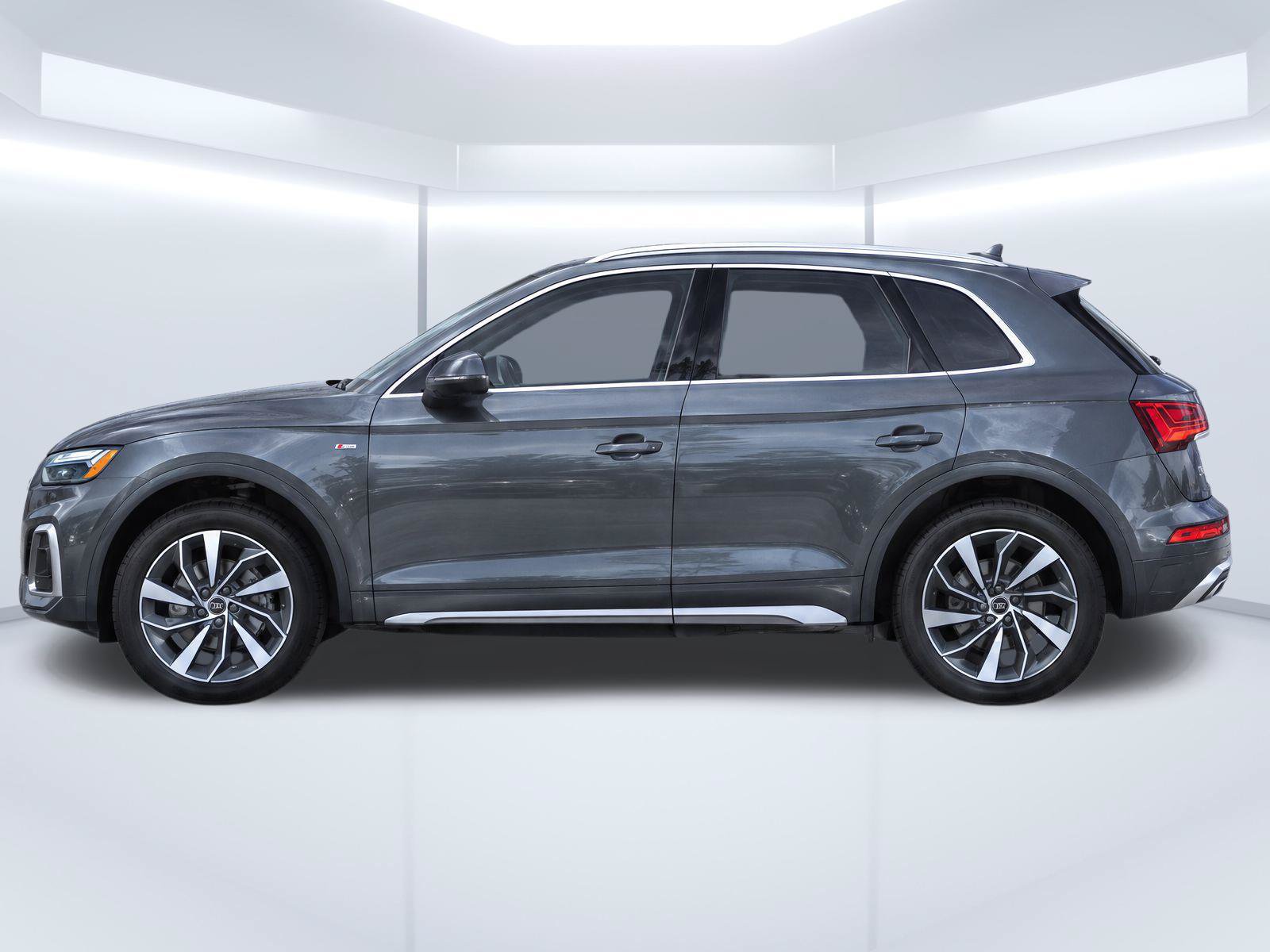 Certified 2023 Audi Q5 2.0T Premium Plus w/ Premium Plus Package AWD/4WD image 6
