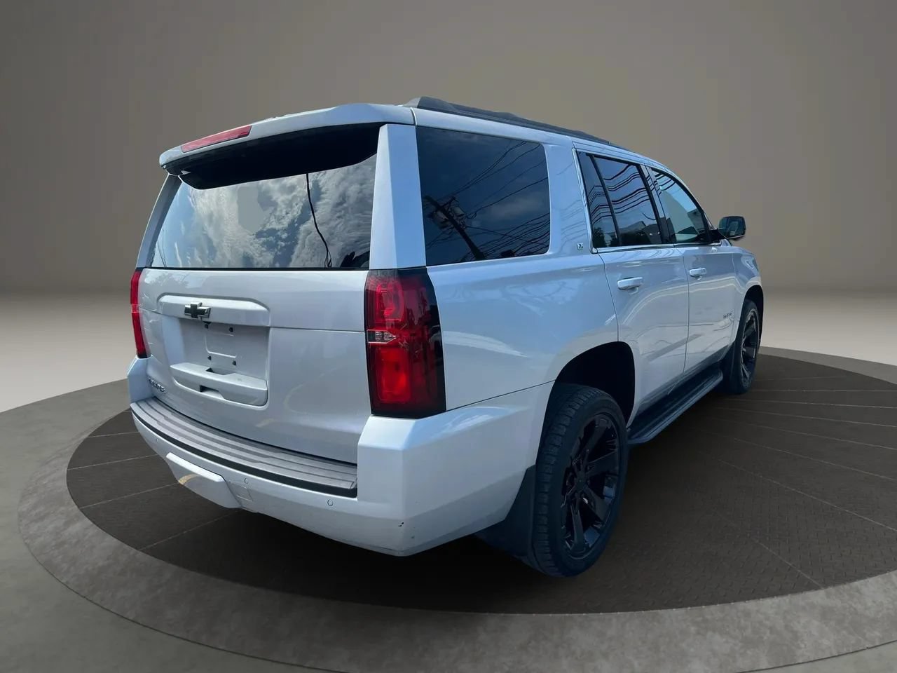 Used 2019 Chevrolet Tahoe LT AWD/4WD image 5
