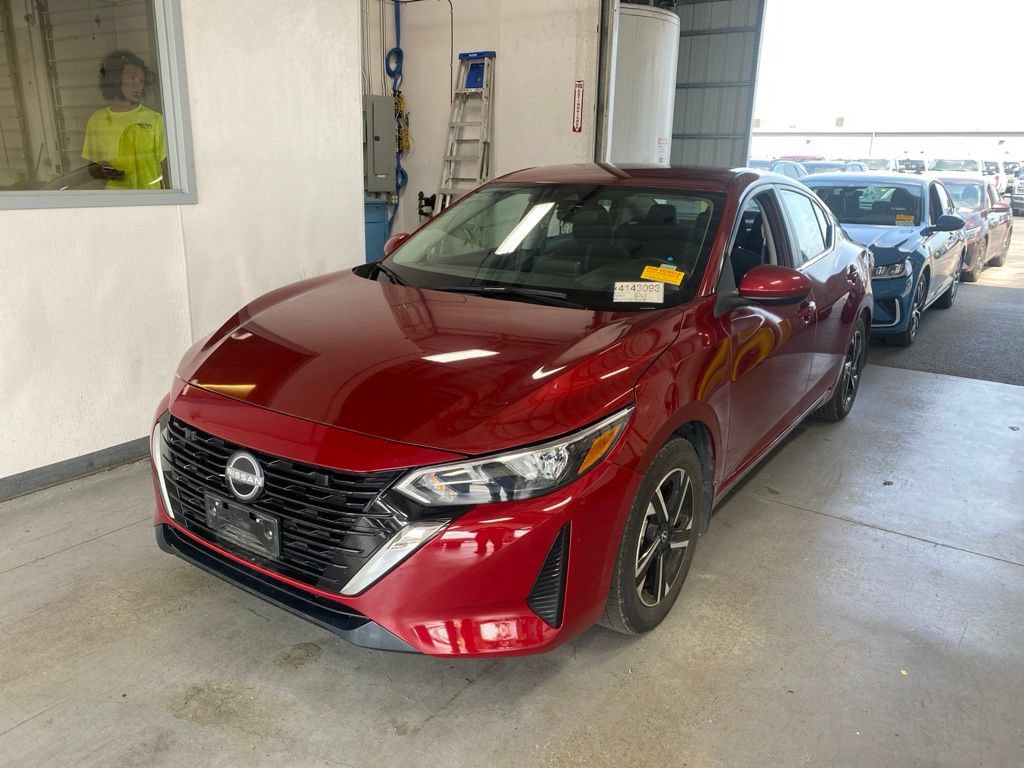 Used 2024 Nissan Sentra SV FWD image 2